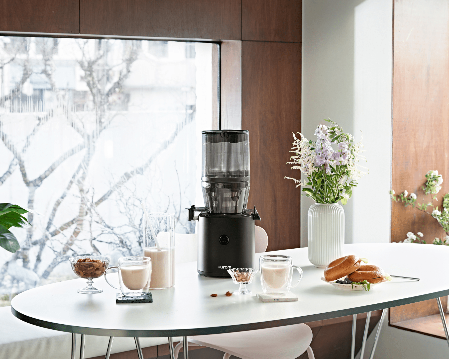 HUROM H320N Slow Juicer | Automatischer Entsafter Matt Black HUROM H320N Slow Juicer | Automatischer Entsafter Matt Black